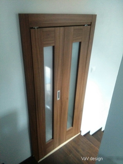 zlamovacie dvere zatvorene